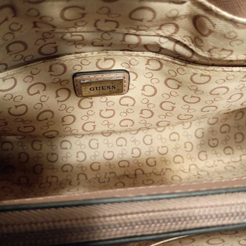 Guess Logo Print Satchel Handbag Beige Tan Convertible Strap‎ Top Handle Bag